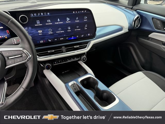 Used 2025 Chevrolet Equinox EV LT w/ Convenience Package FWD image 18