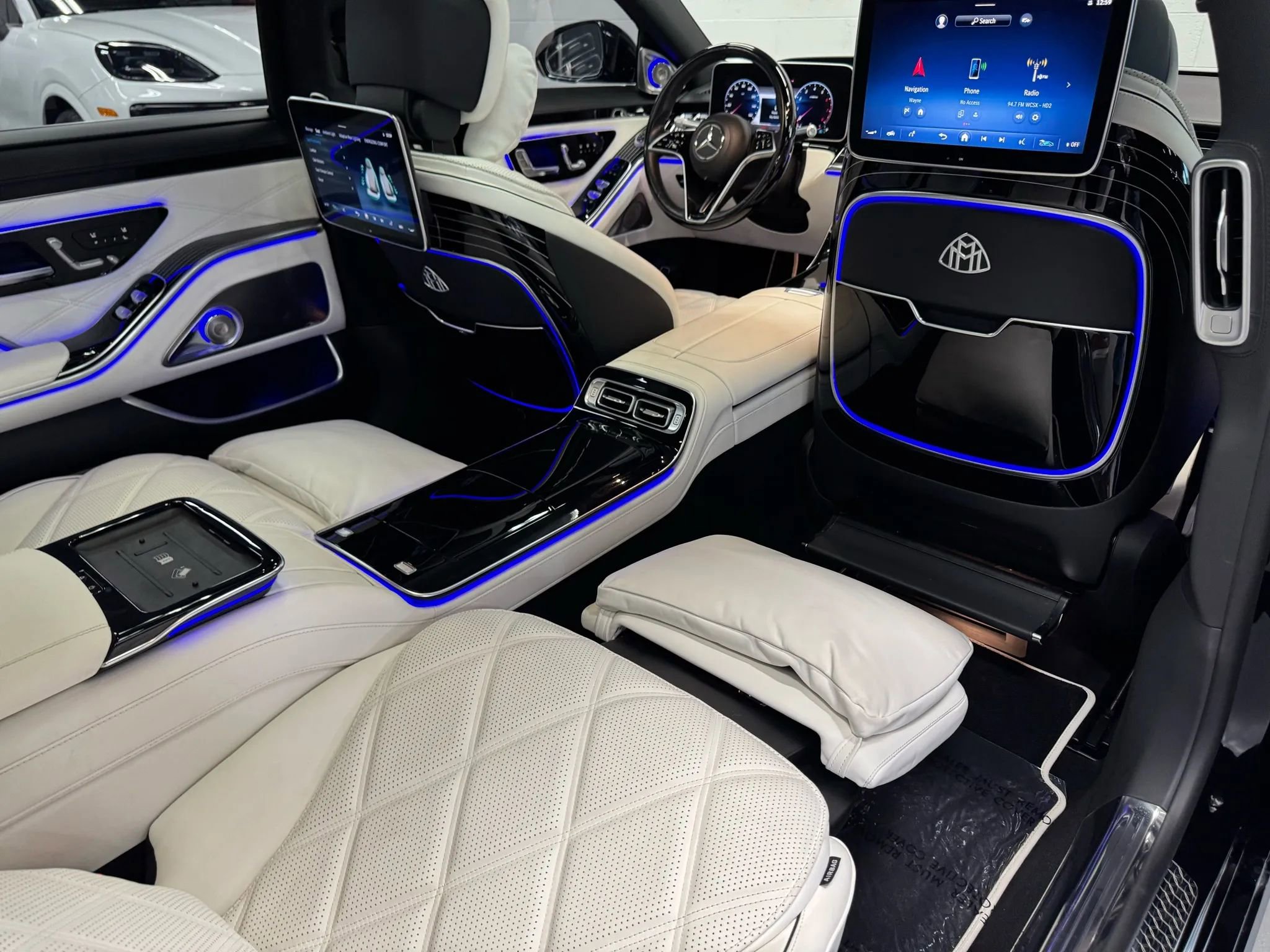 Used 2023 Mercedes-Benz Maybach S 680 S 680 4MATIC Sedan 4D w/ Manufaktur Leather Package image 65