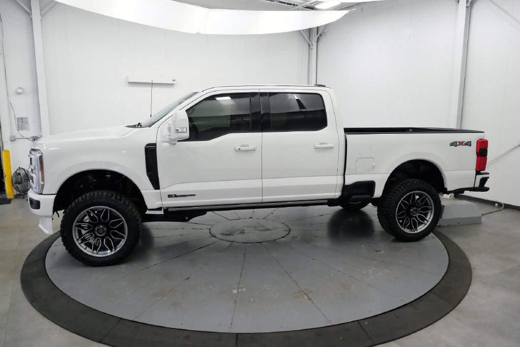 Used 2026 Ford F250 Platinum AWD/4WD image 5