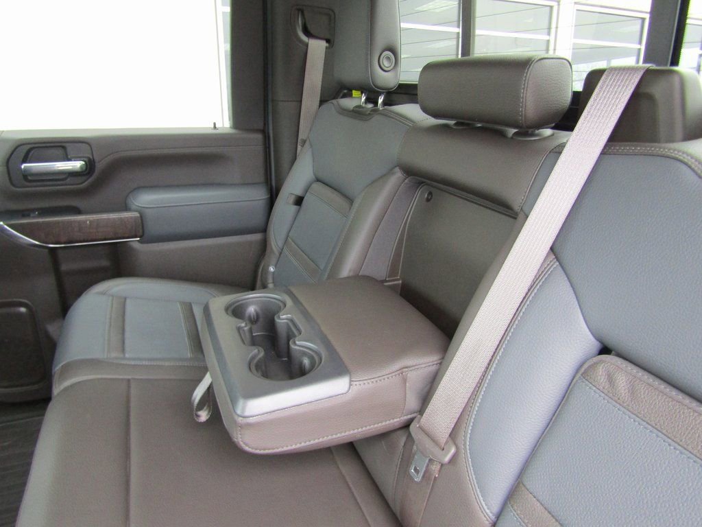 Used 2023 GMC Sierra 3500 Denali w/ Denali Ultimate Package image 41