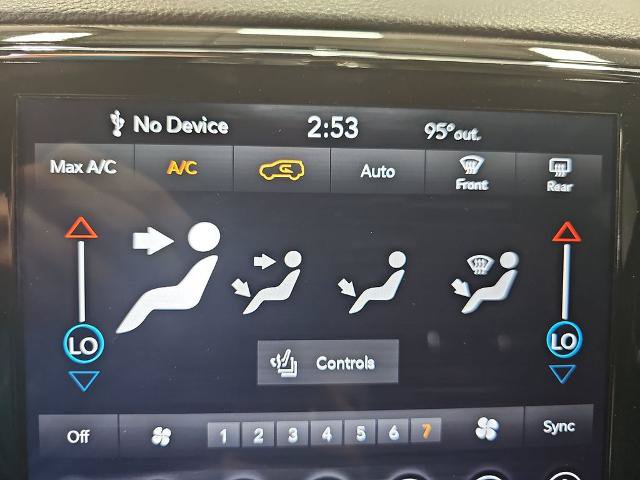 Used 2021 Jeep Grand Cherokee Laredo X AWD/4WD image 24