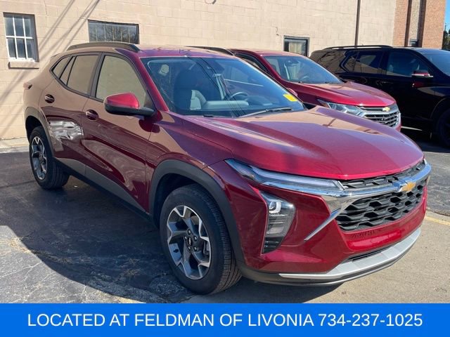 Used 2024 Chevrolet Trax LT w/ Driver Confidence Package image 4