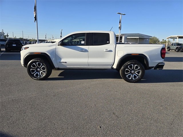 Used 2024 GMC Canyon AT4 w/ Technology Package image 8