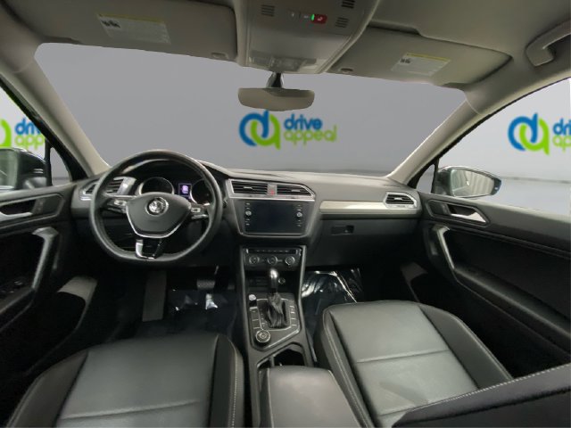 Used 2021 Volkswagen Tiguan SE AWD/4WD image 28