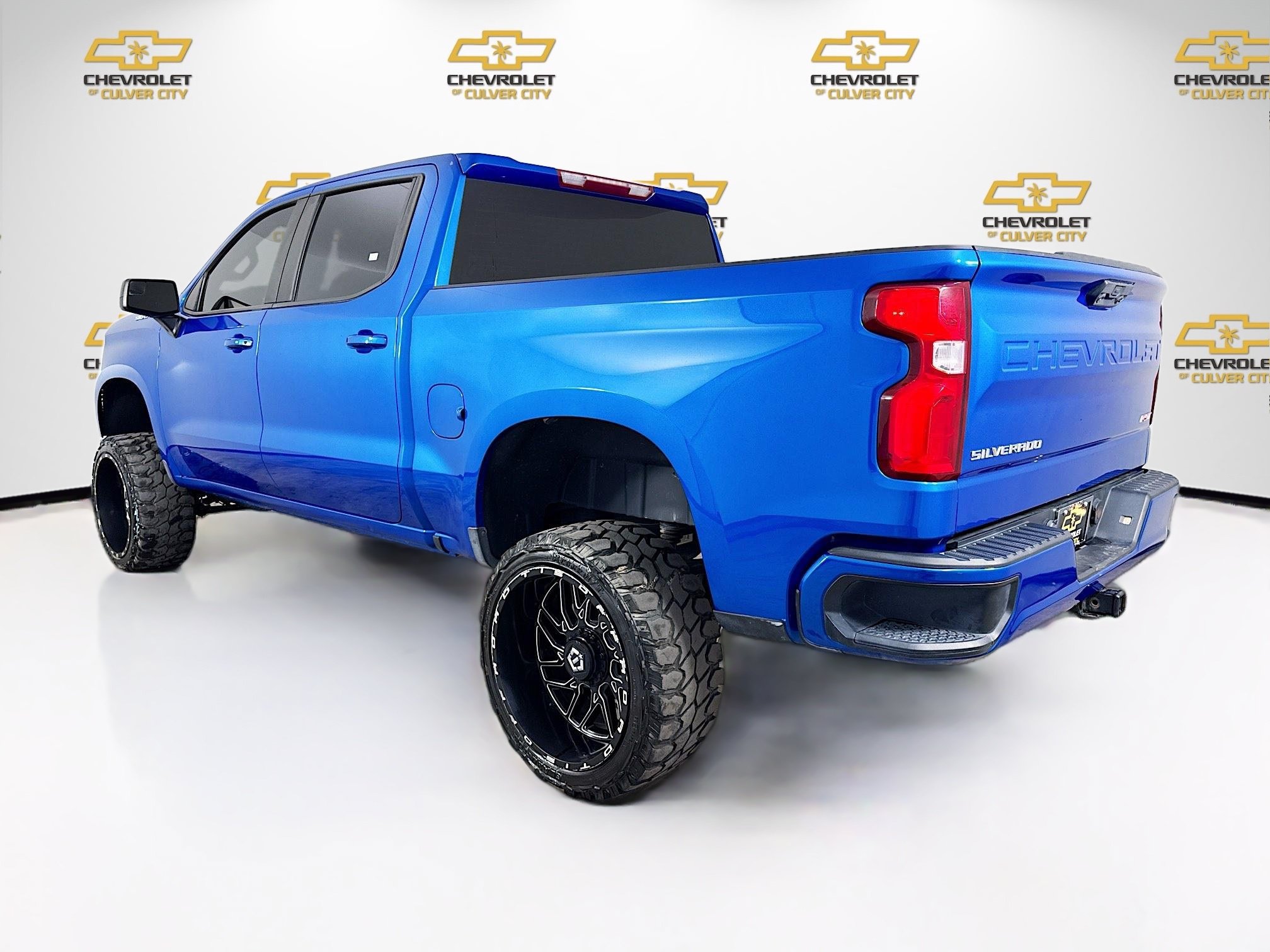 Used 2023 Chevrolet Silverado 1500 RST RWD image 6