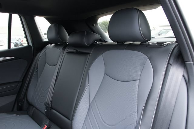 New 2026 Volkswagen Tiguan SE R-Line FWD image 28
