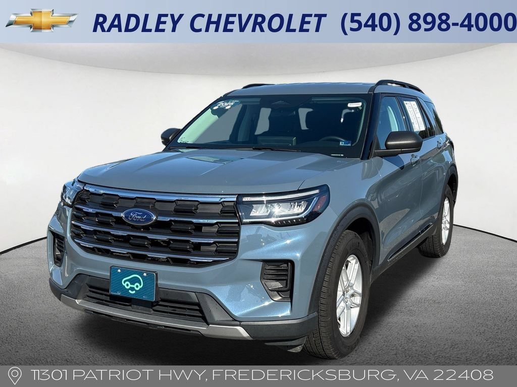 Used 2025 Ford Explorer Active