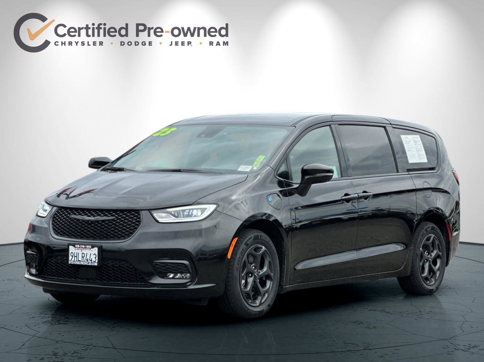 Used 2023 Chrysler Pacifica Touring-L w/ S Appearance Package FWD image 8