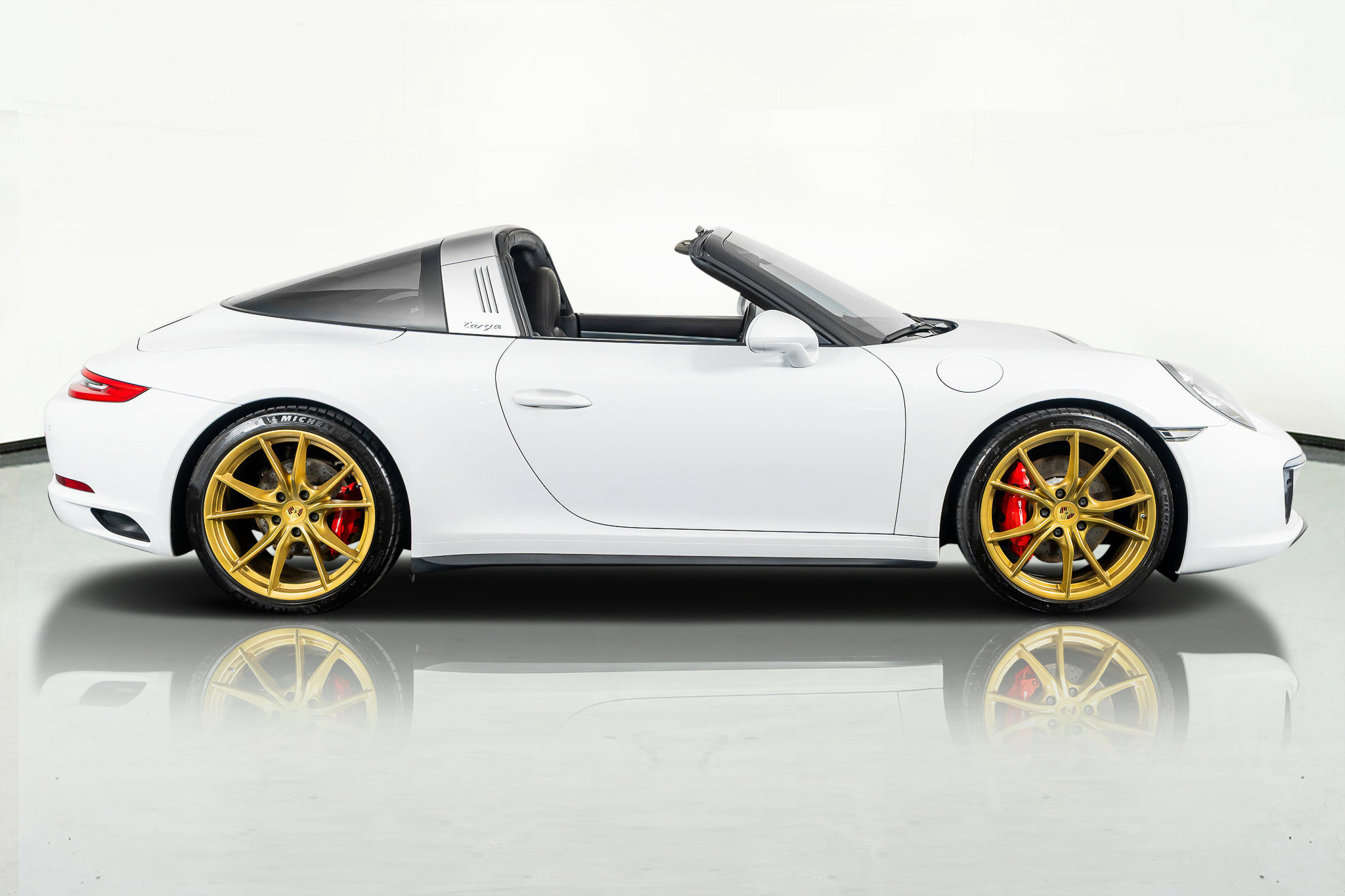 Used 2019 Porsche 911 Targa 4S AWD/4WD image 5