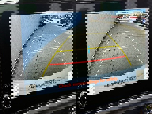 Used 2025 Toyota Camry LE image 18