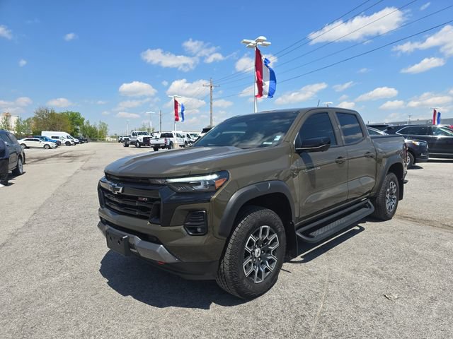 Used 2024 Chevrolet Colorado Z71 w/ Z71 Convenience Package 2 AWD/4WD image 9