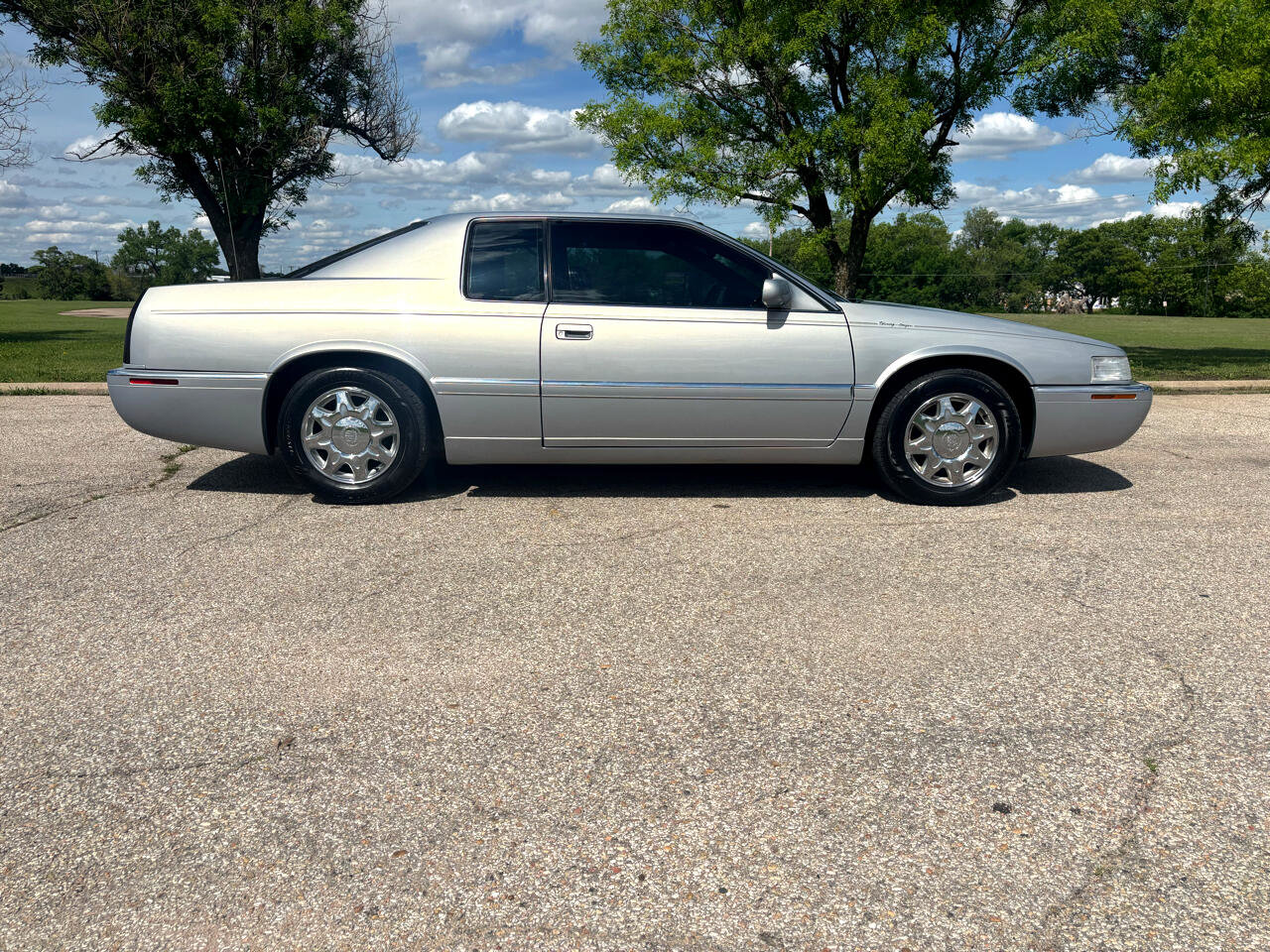 Used 1998 Cadillac Eldorado Touring w/ Safety/Security Pkg image 26