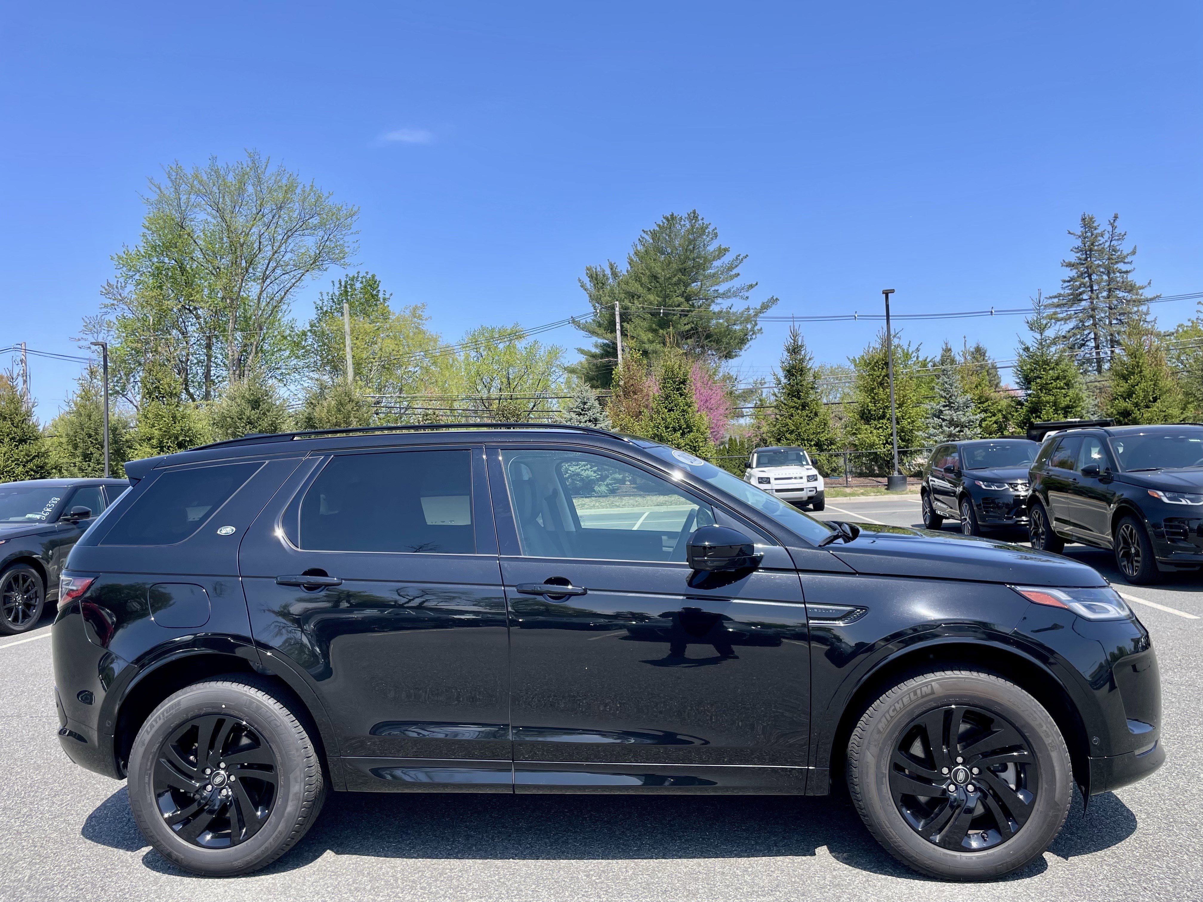 Used 2025 Land Rover Discovery Sport S AWD/4WD image 4