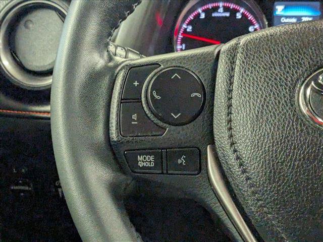 Used 2017 Toyota RAV4 SE image 12
