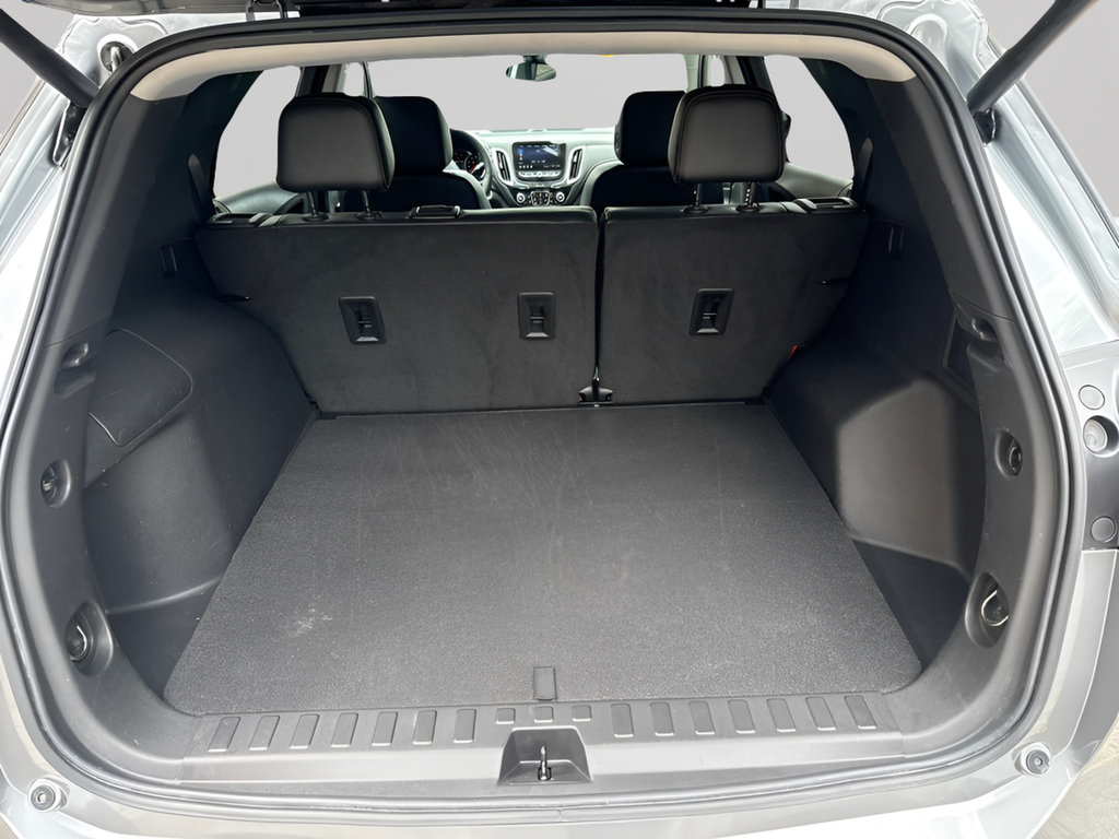 Used 2023 Chevrolet Equinox Premier AWD/4WD image 12