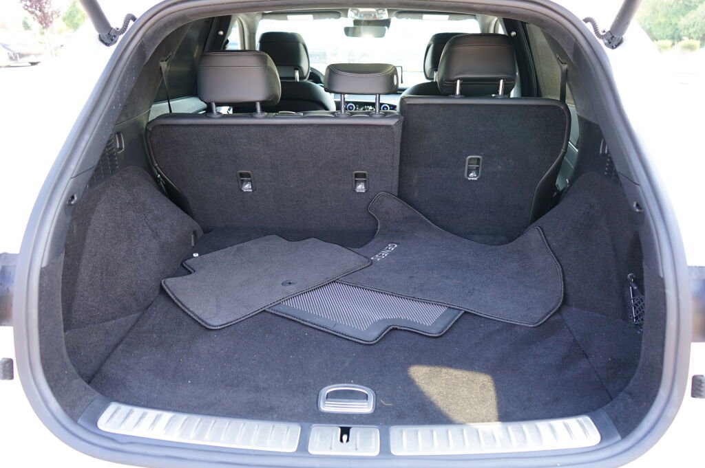 Used 2025 Genesis GV70 3.5T Sport w/ Sport Prestige Package image 13