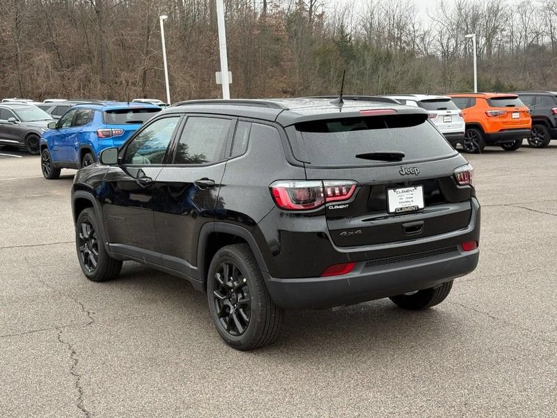 New 2026 Jeep Compass Latitude AWD/4WD image 3