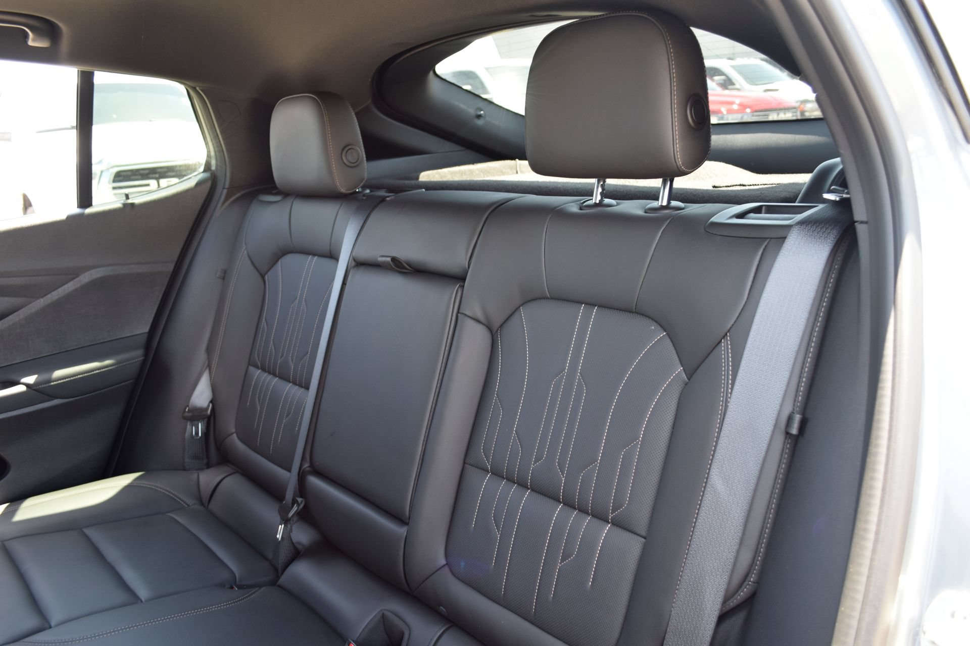 Used 2025 Buick Envista Avenir FWD image 18