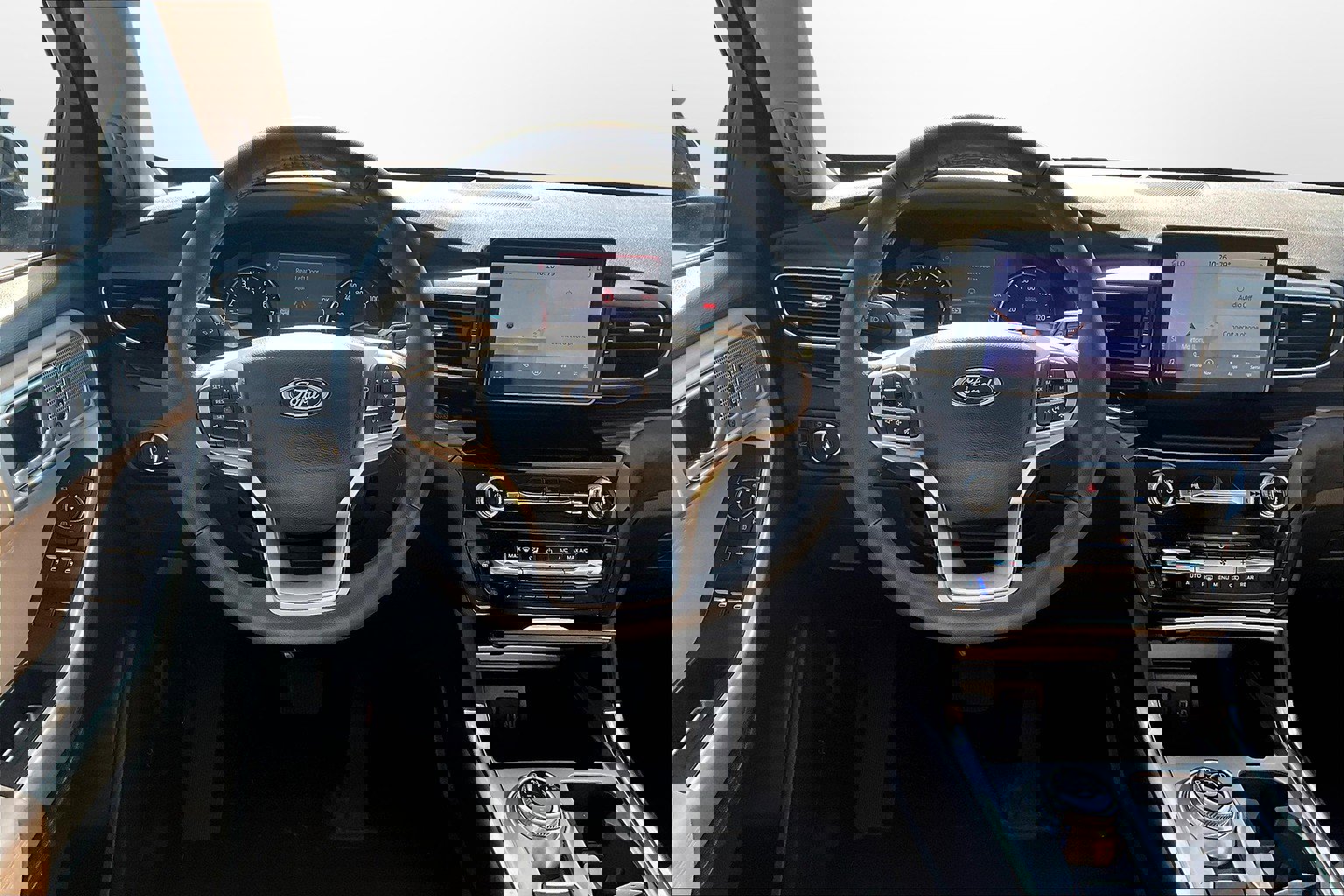 Used 2023 Ford Explorer Limited image 5