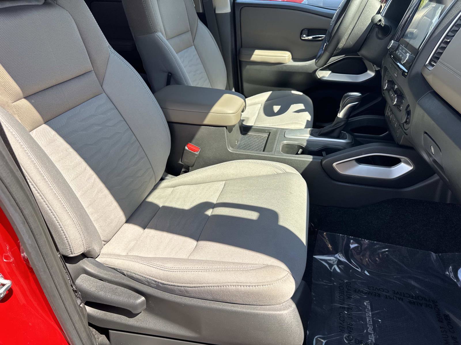 Used 2024 Nissan Frontier SV w/ SV Convenience Package image 26