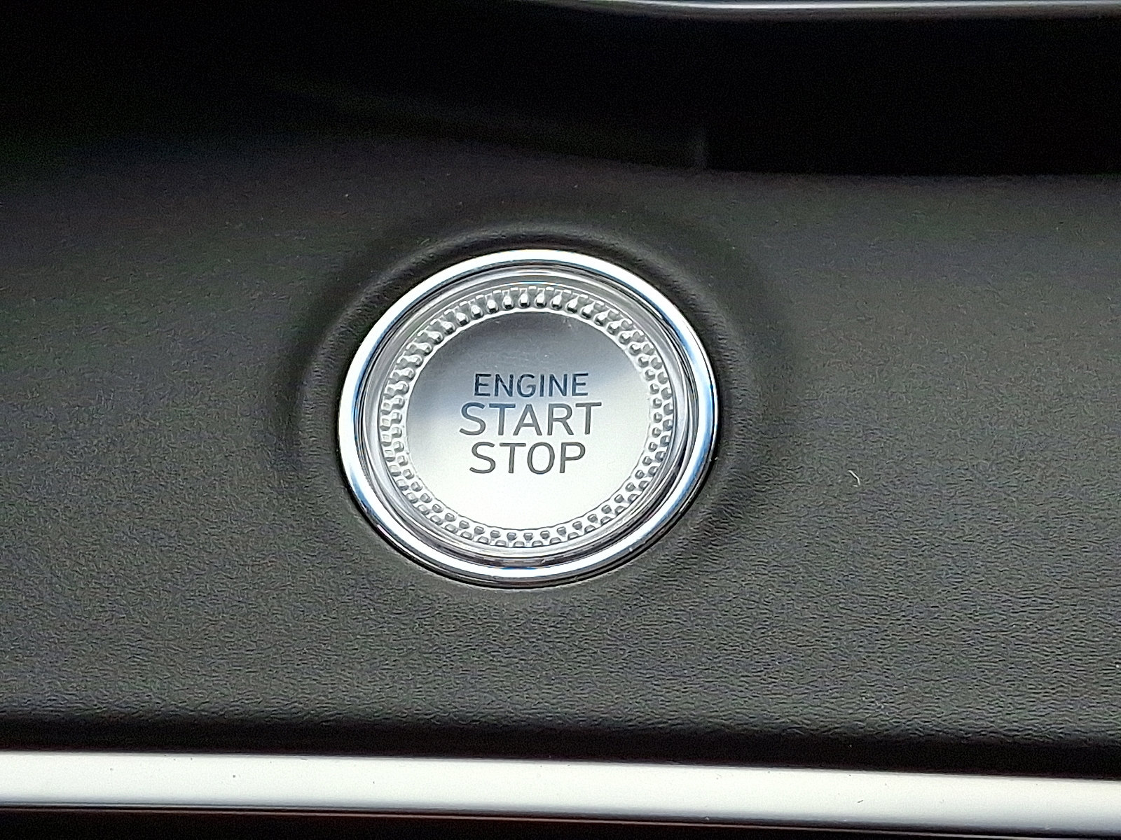 Used 2025 Genesis GV70 2.5T image 23