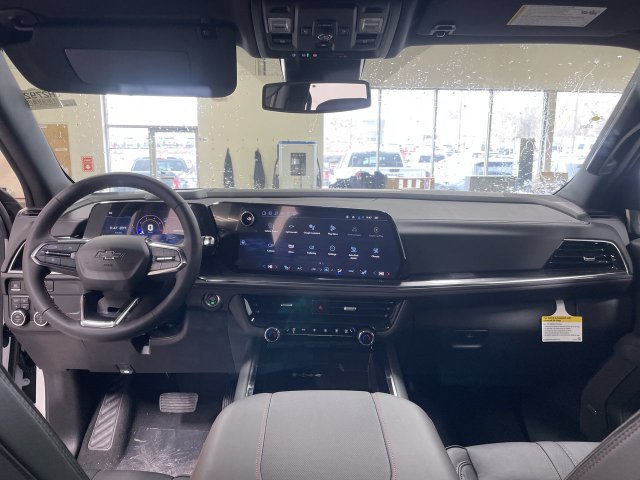 Used 2025 Chevrolet Suburban RST w/ RST Capability Package AWD/4WD image 10