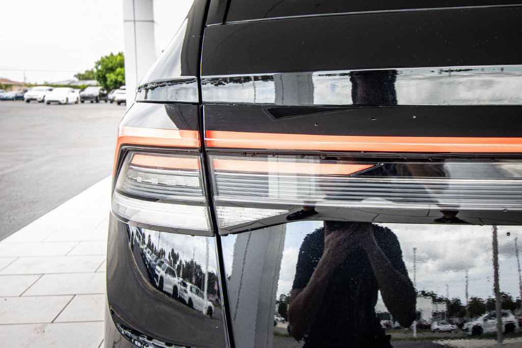 New 2026 Volkswagen Taos SEL AWD/4WD image 13