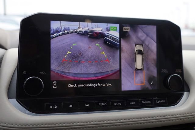 Used 2023 Nissan Rogue SV image 28