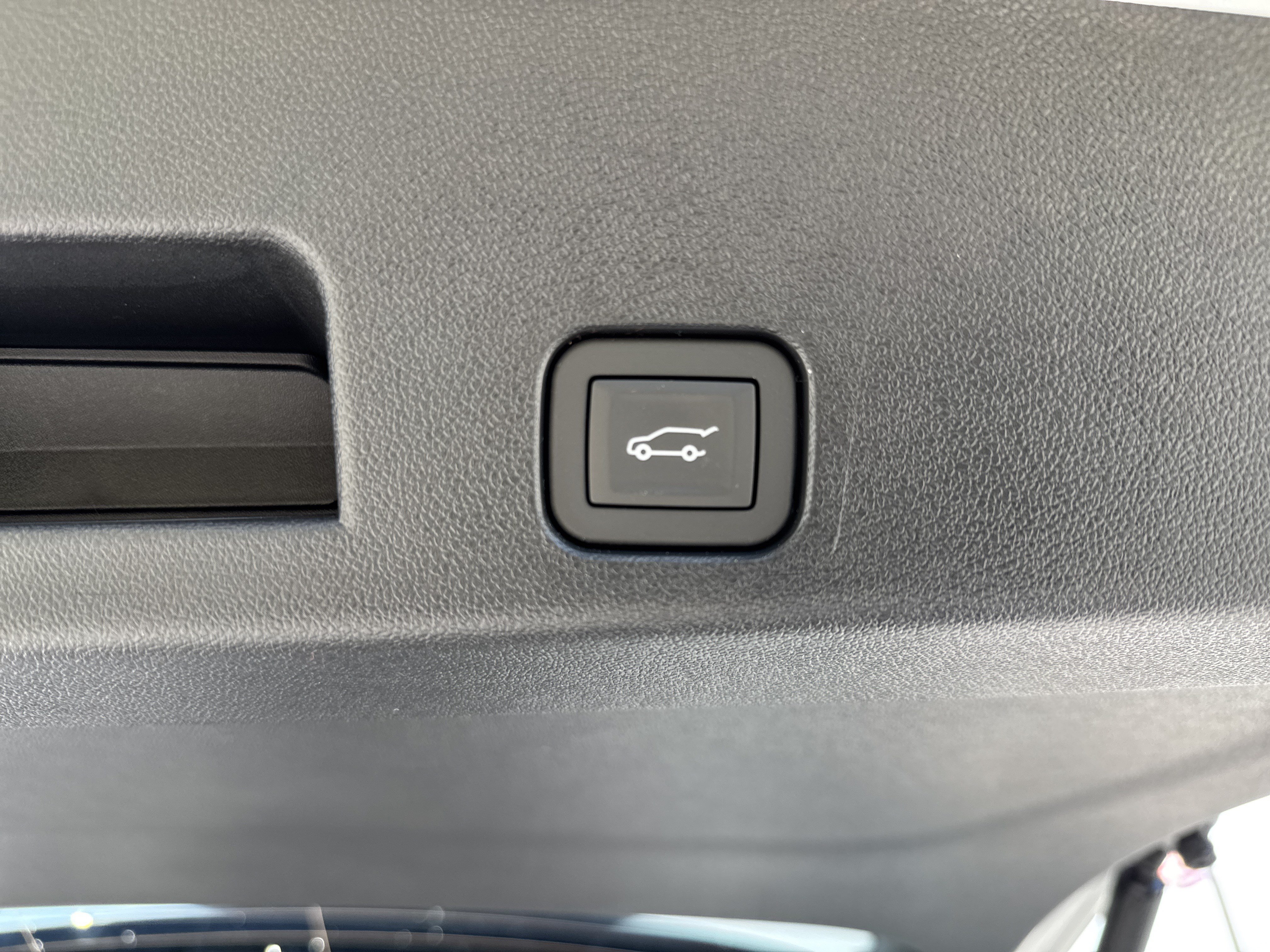 New 2026 GMC Acadia Elevation w/ Black Edition FWD image 35