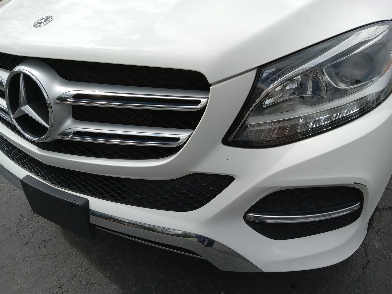 Used 2019 Mercedes-Benz GLE 400 4MATIC image 6