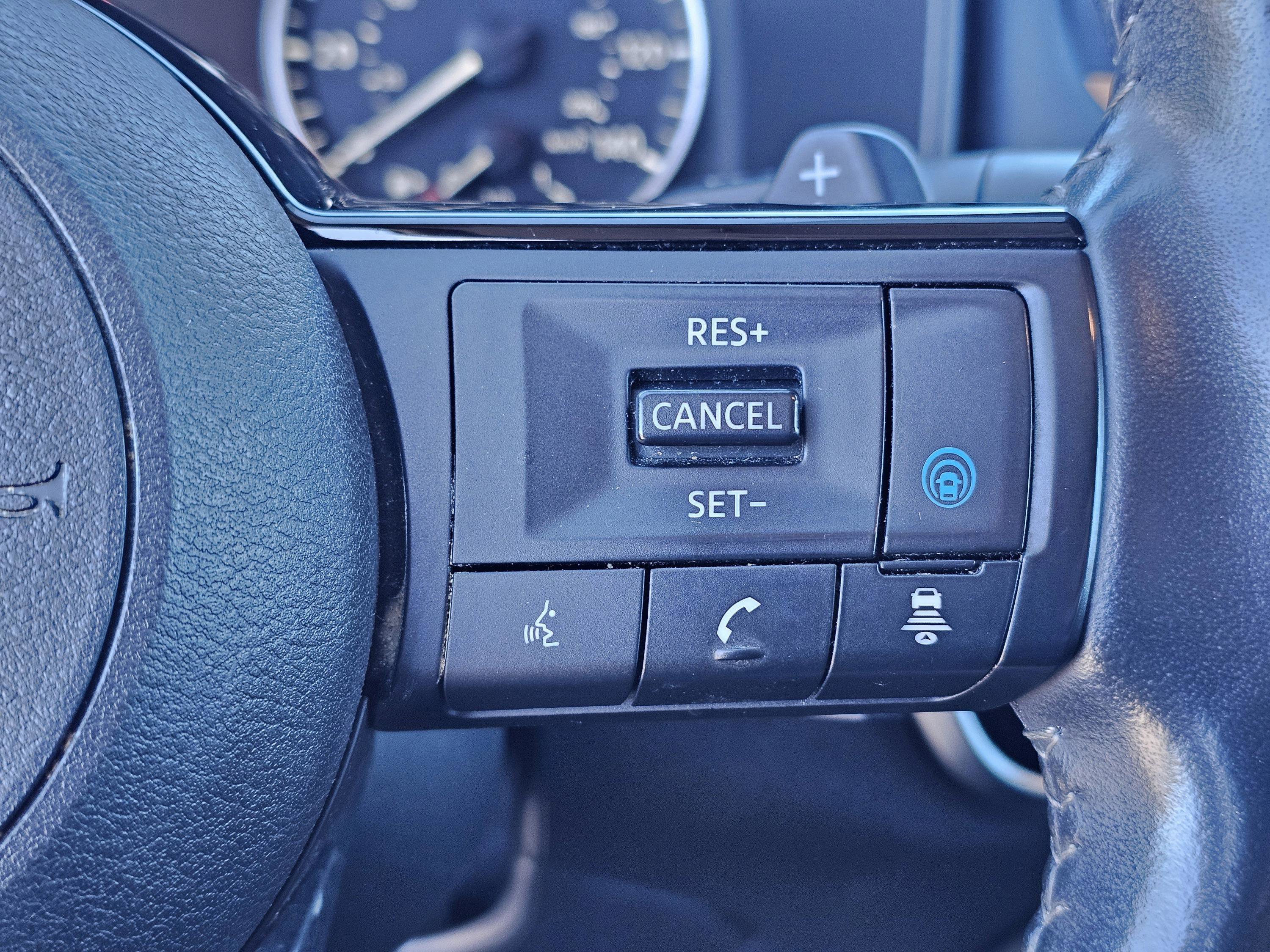 Used 2023 Nissan Rogue SL w/ SL Premium Package image 22