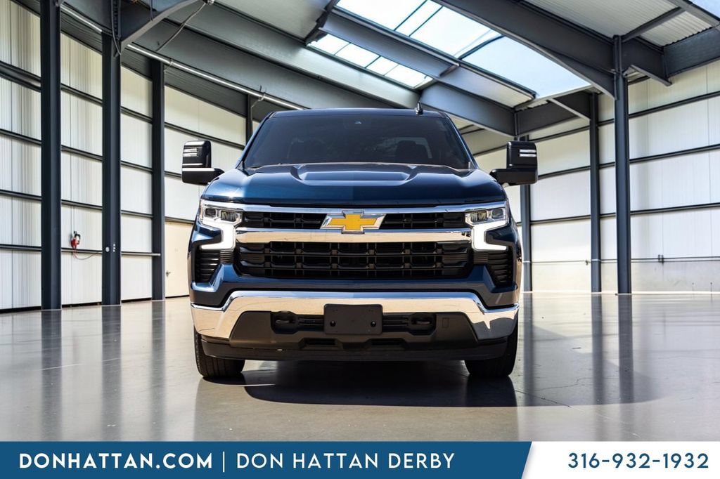 Used 2022 Chevrolet Silverado 1500 LT AWD/4WD image 21