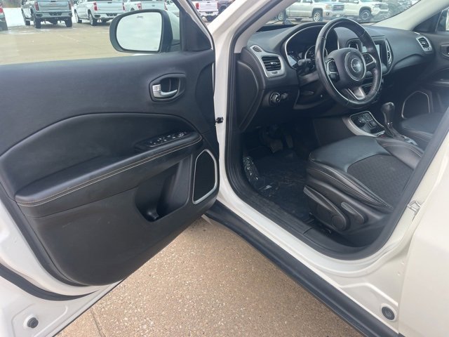 Used 2019 Jeep Compass Latitude image 9