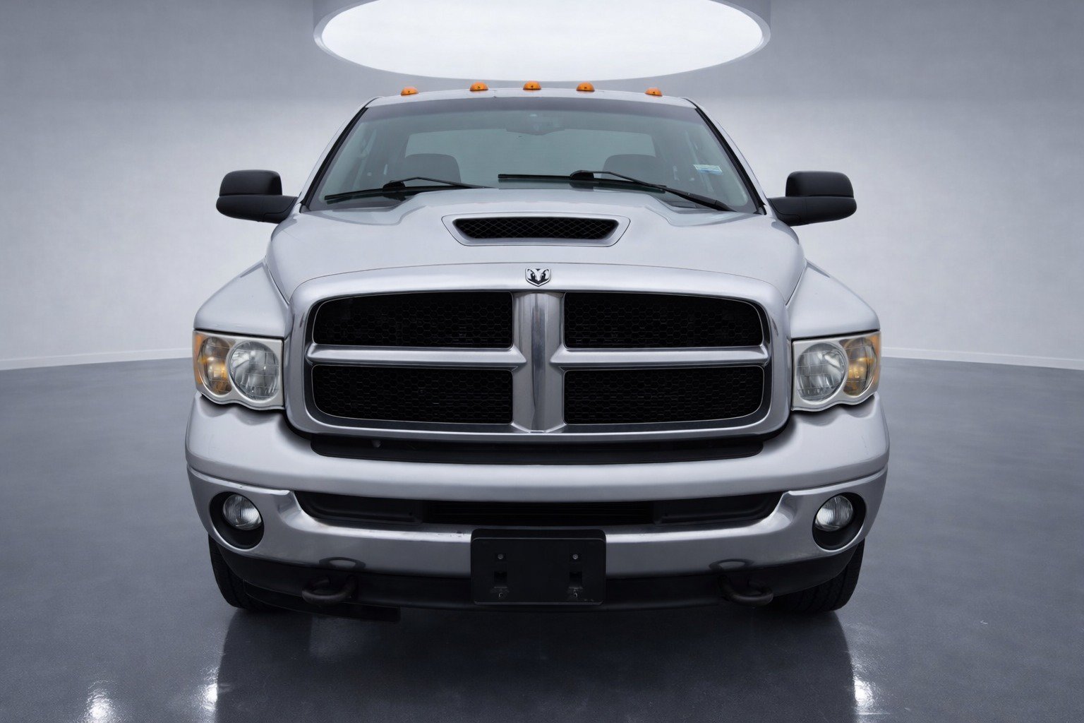 Used 2003 Dodge Ram 3500 Truck SLT AWD/4WD image 4