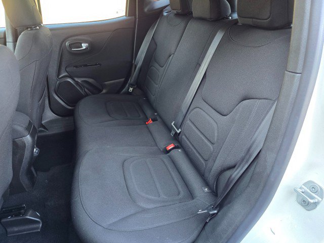 Used 2020 Jeep Renegade Latitude image 27