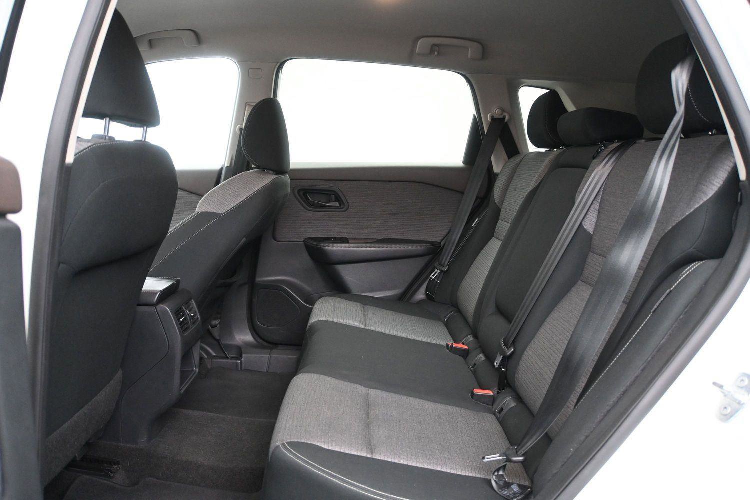 Used 2021 Nissan Rogue S AWD/4WD image 8