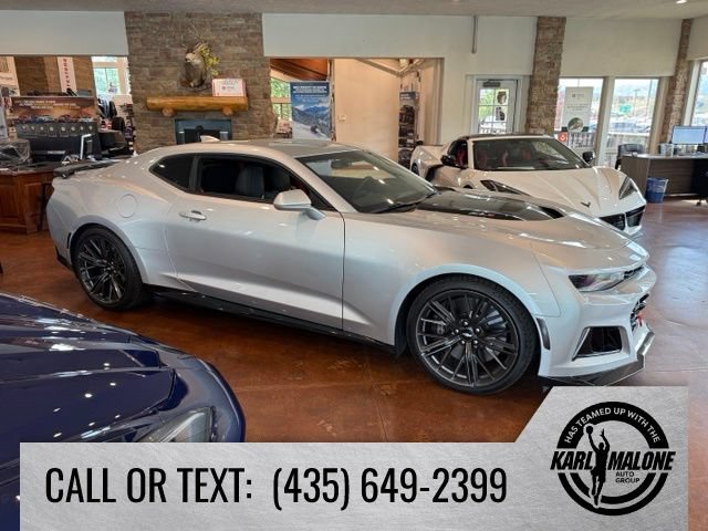 Used 2018 Chevrolet Camaro ZL1 RWD image 4