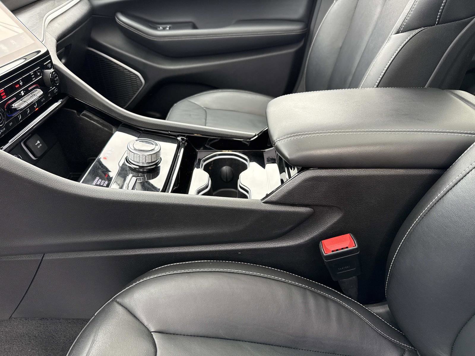 Used 2022 Jeep Grand Cherokee L Limited image 15