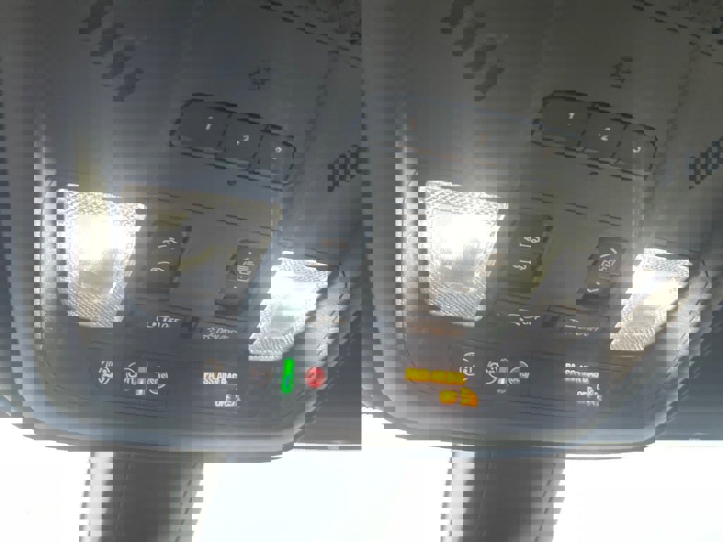 Used 2023 Cadillac XT5 Premium Luxury image 16