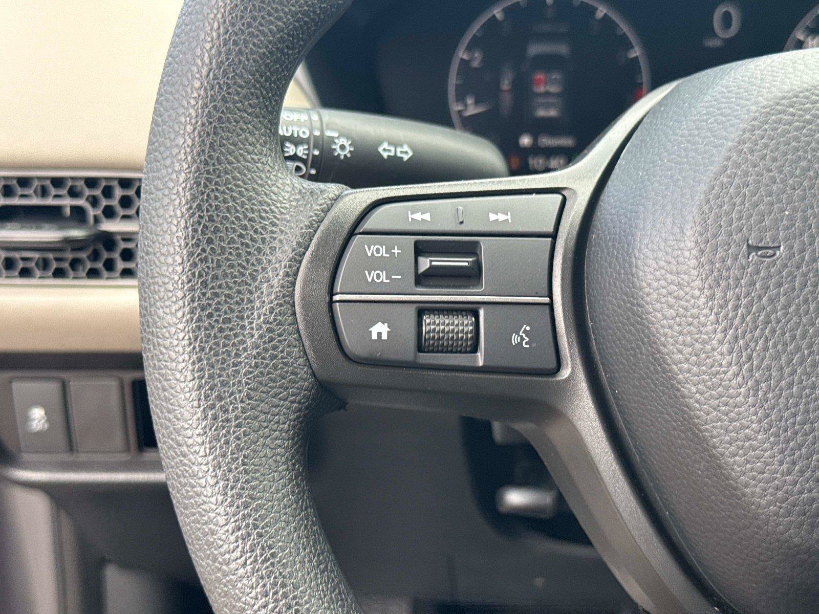 Certified 2026 Honda HR-V LX image 28