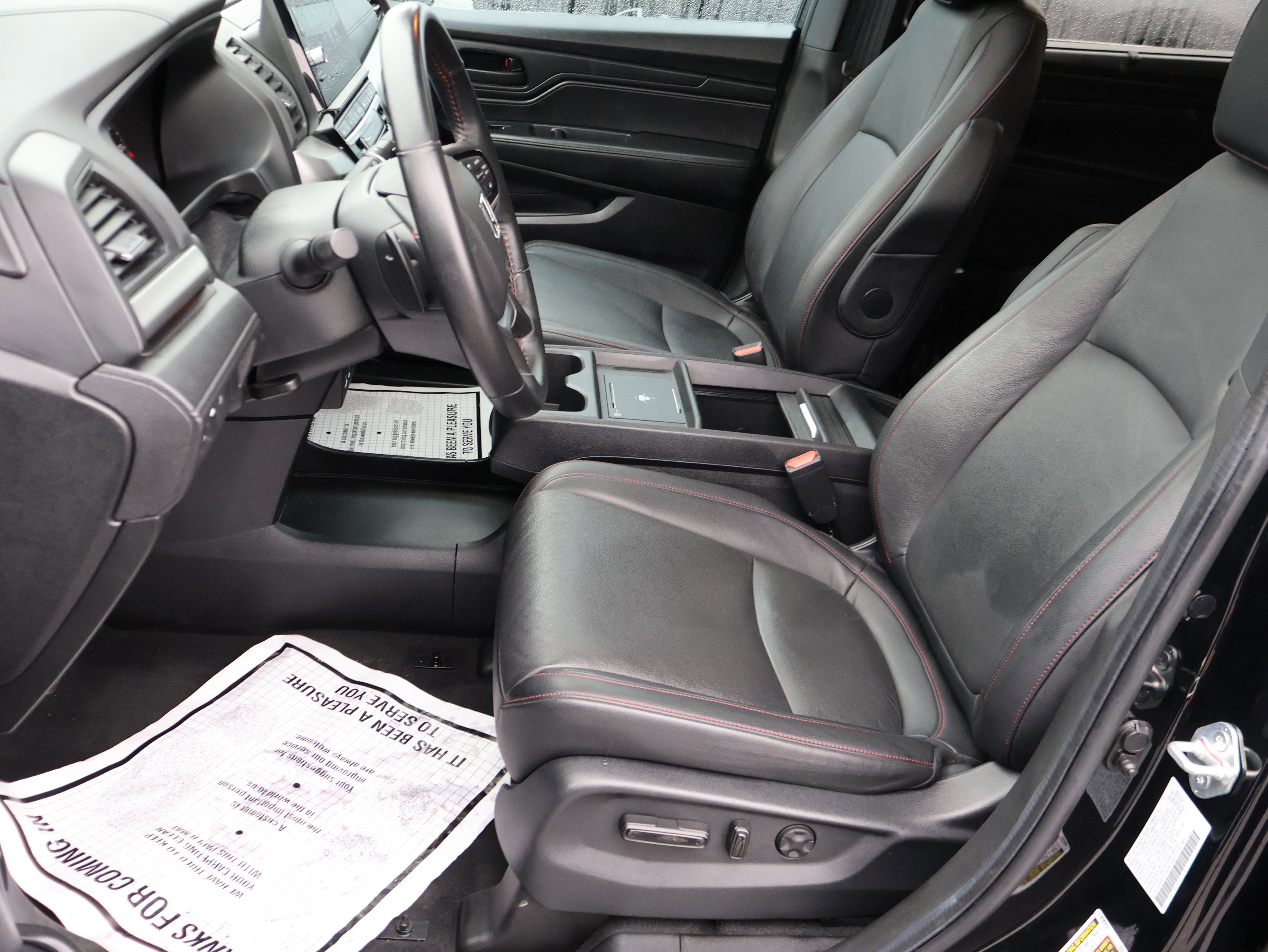 Used 2025 Honda Odyssey Sport-L image 43