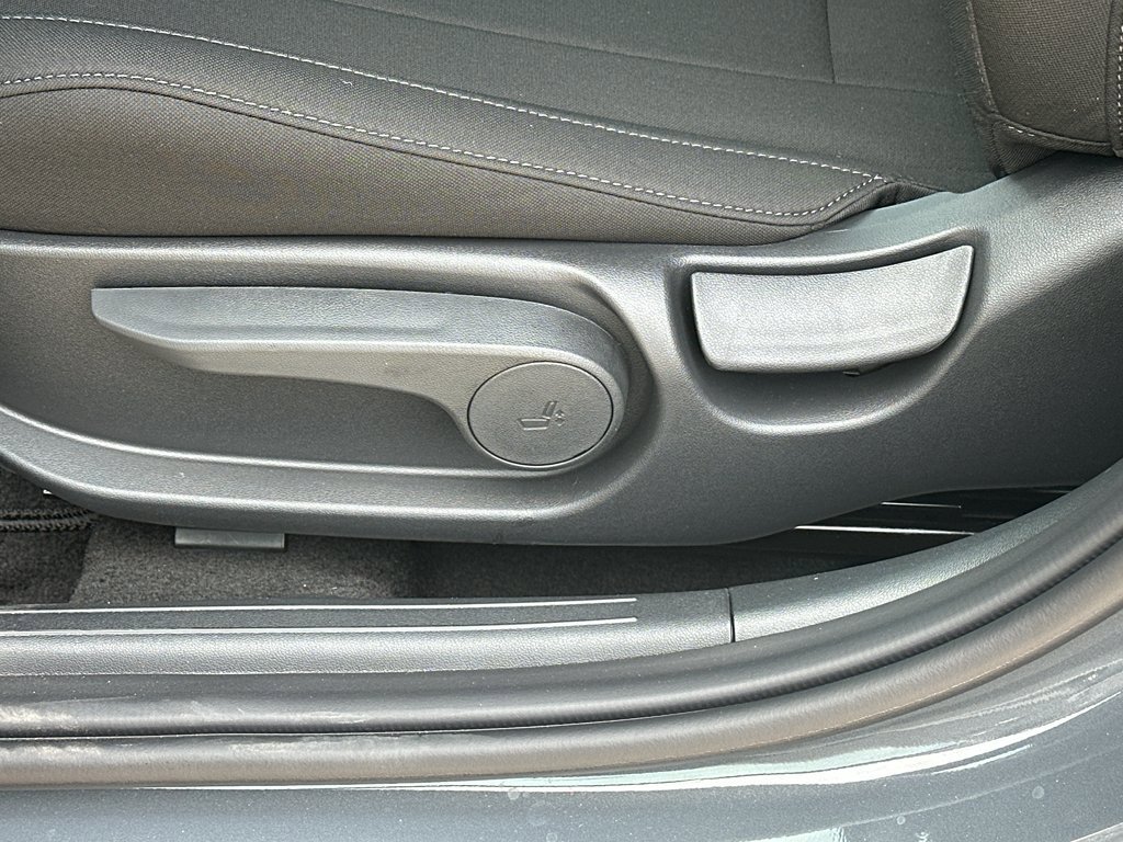 New 2026 Hyundai Elantra Sport FWD image 24