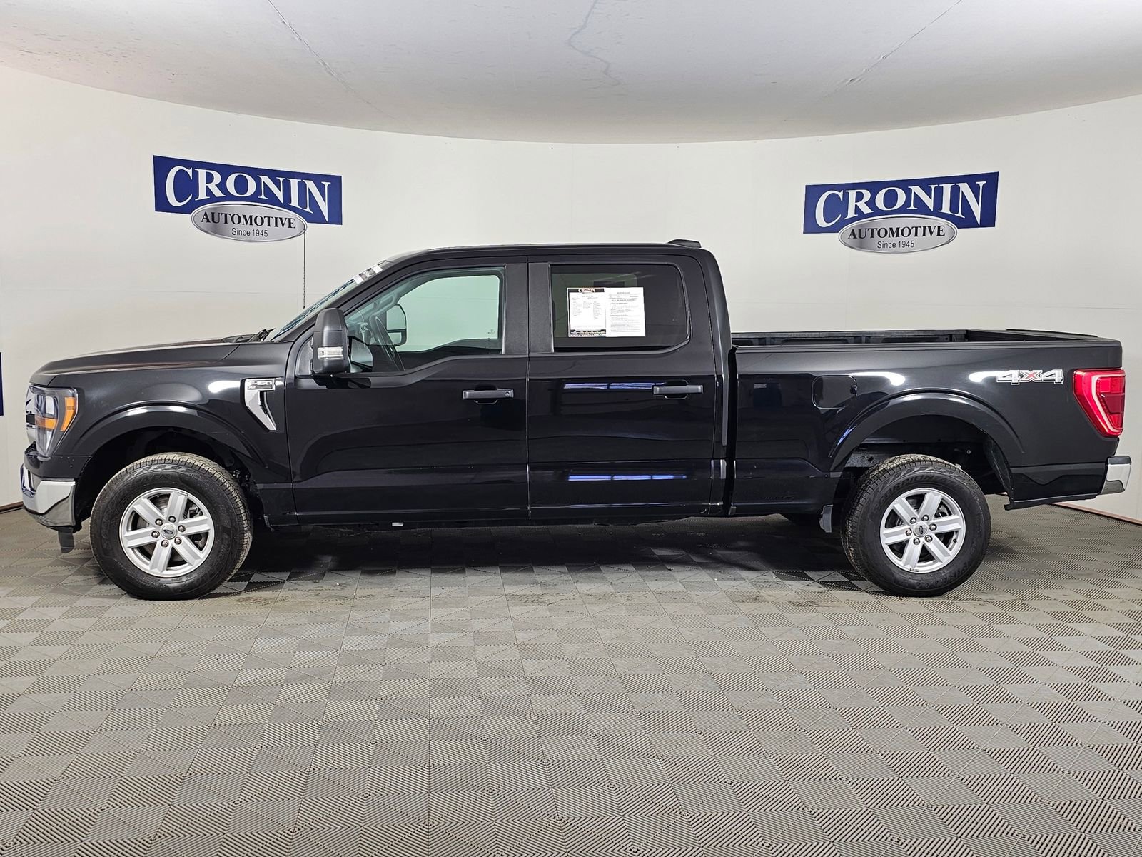 Used 2023 Ford F150 XLT w/ Trailer Tow Package AWD/4WD image 2