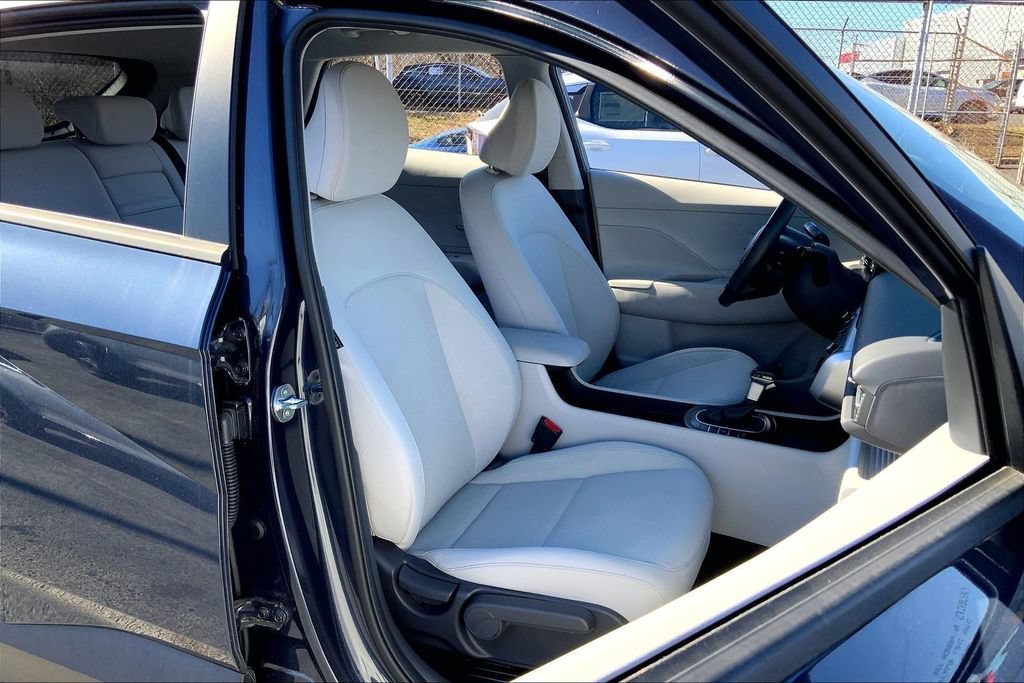 Used 2024 Hyundai Kona SEL AWD/4WD image 19