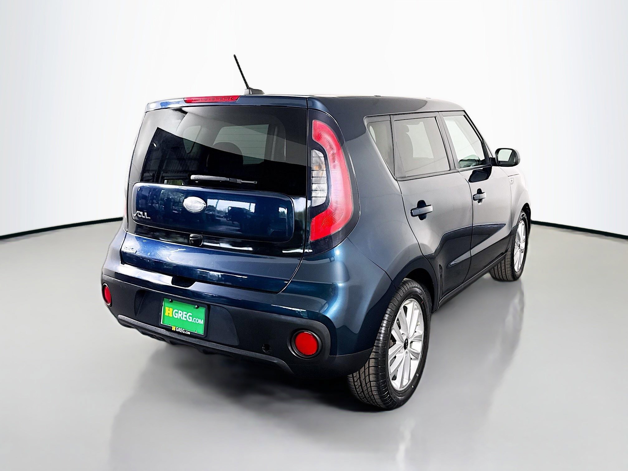 Used 2018 Kia Soul + image 10