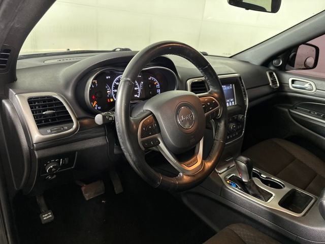Used 2020 Jeep Grand Cherokee Laredo image 13