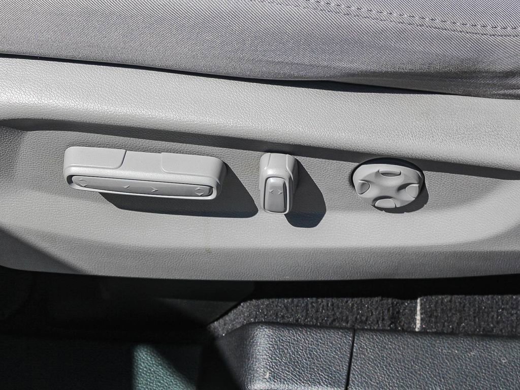 Certified 2018 Honda Odyssey EX image 22