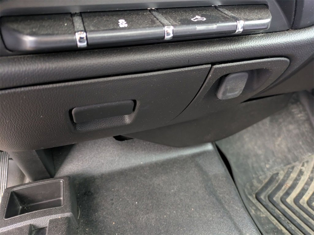 Used 2017 Chevrolet Silverado 1500 W/T image 33