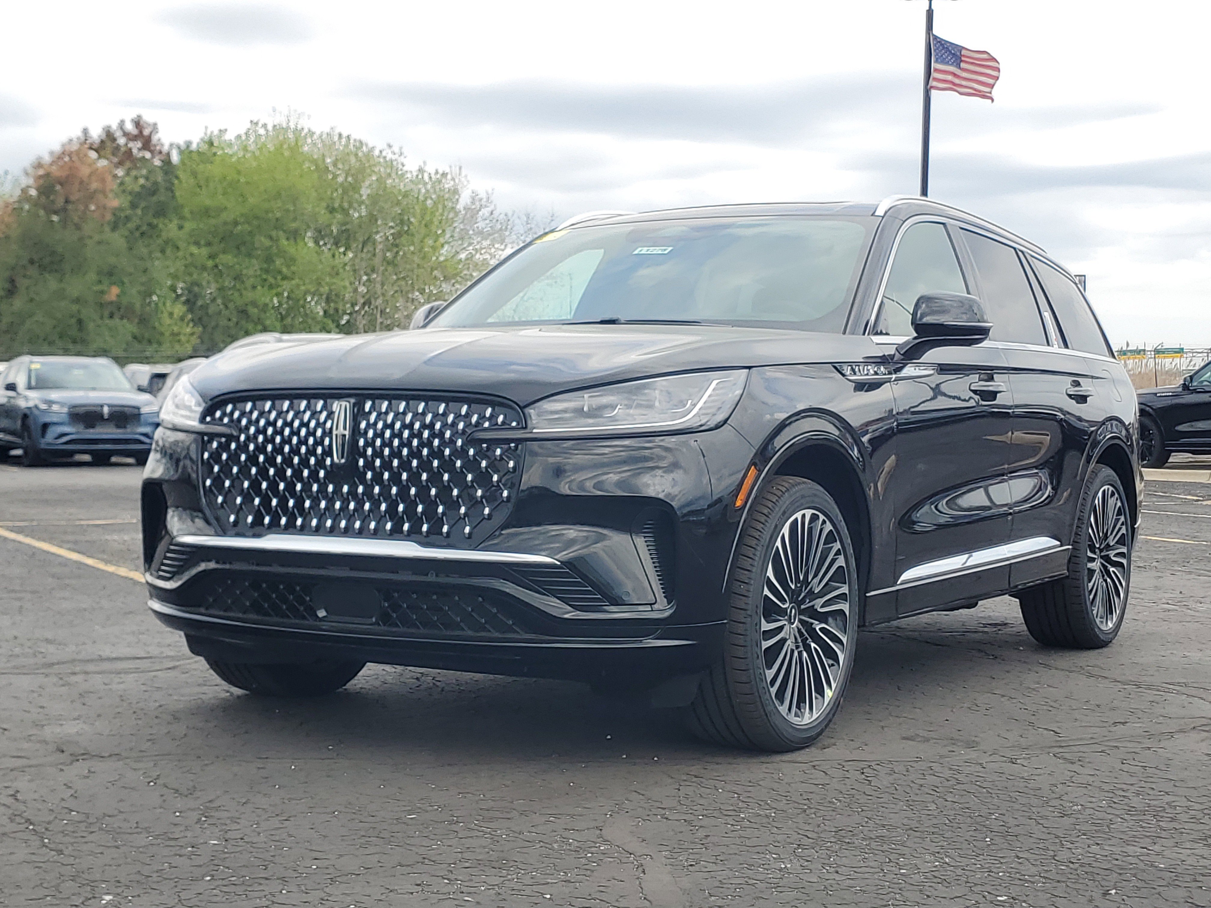 New 2026 Lincoln Aviator Black Label AWD/4WD video 2