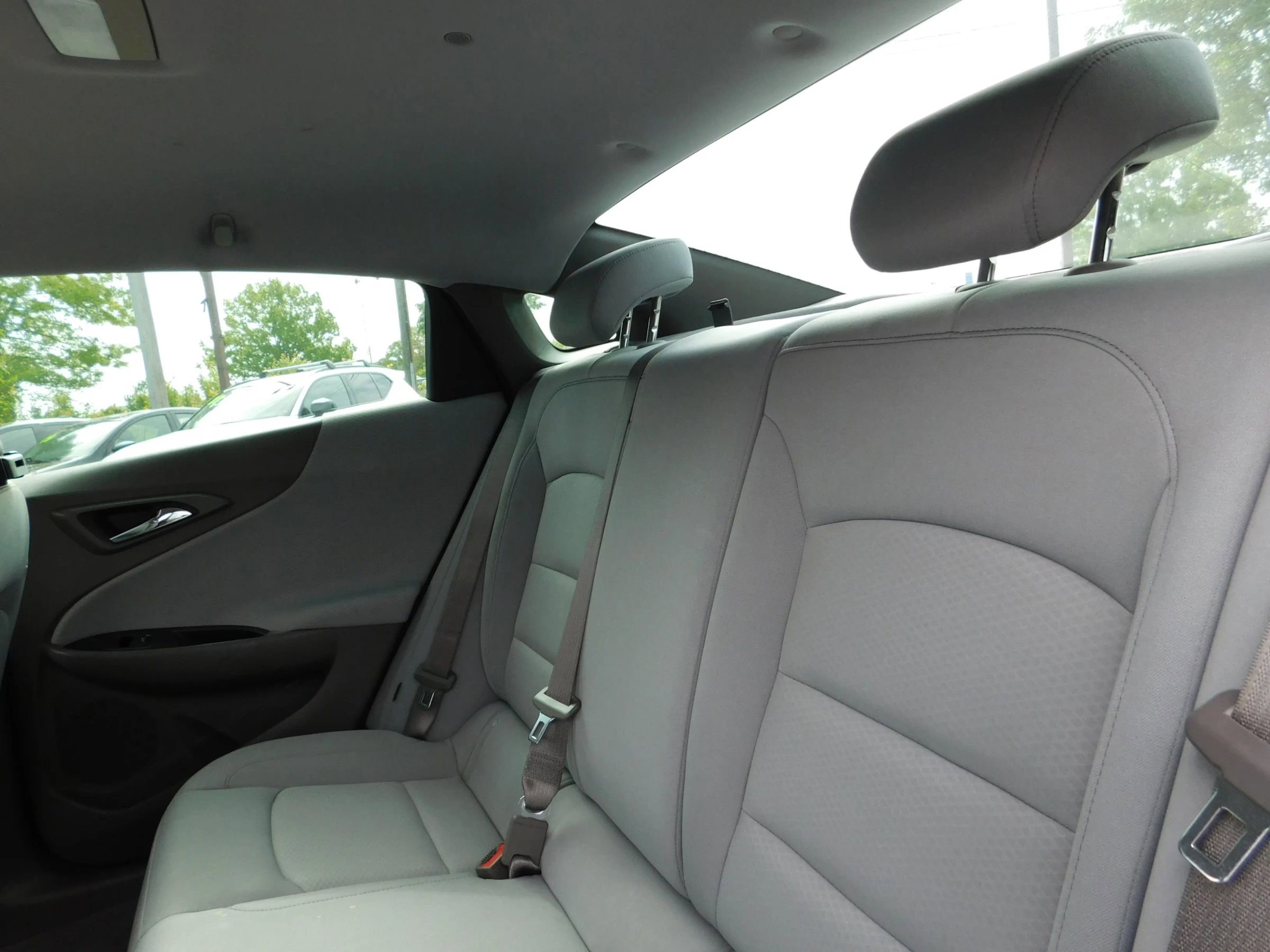 Used 2020 Chevrolet Malibu LS w/ LPO, Convenience Package 2 FWD image 8